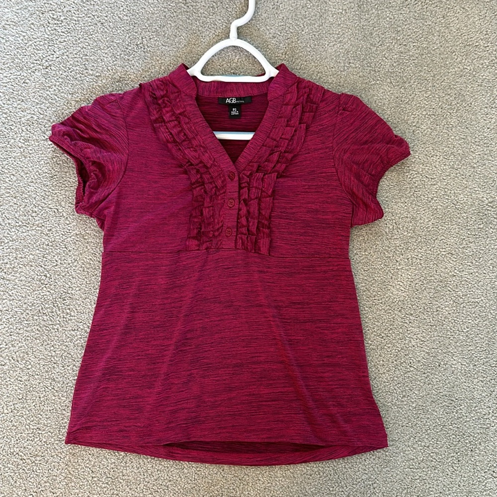 Petite pink ruffled short sleeve top, Size PS